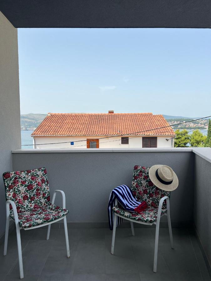 Beachfront House Olbia With Private Parking Трогир Екстериор снимка