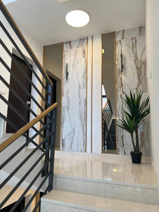 Beachfront House Olbia With Private Parking Трогир Екстериор снимка