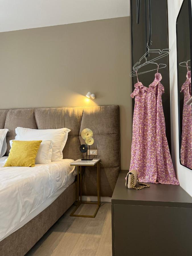 Beachfront House Olbia With Private Parking Трогир Екстериор снимка