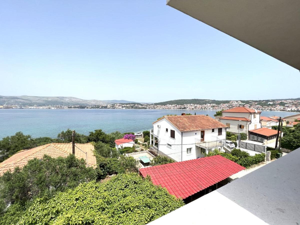 Beachfront House Olbia With Private Parking Трогир Екстериор снимка